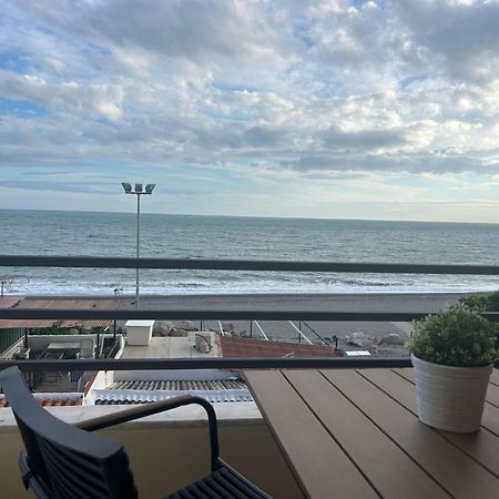 Maravilloso Apartamento En Primera Linea De Playa Con Vistas Al Mar En Caleta De Velez 2 D Exterior foto