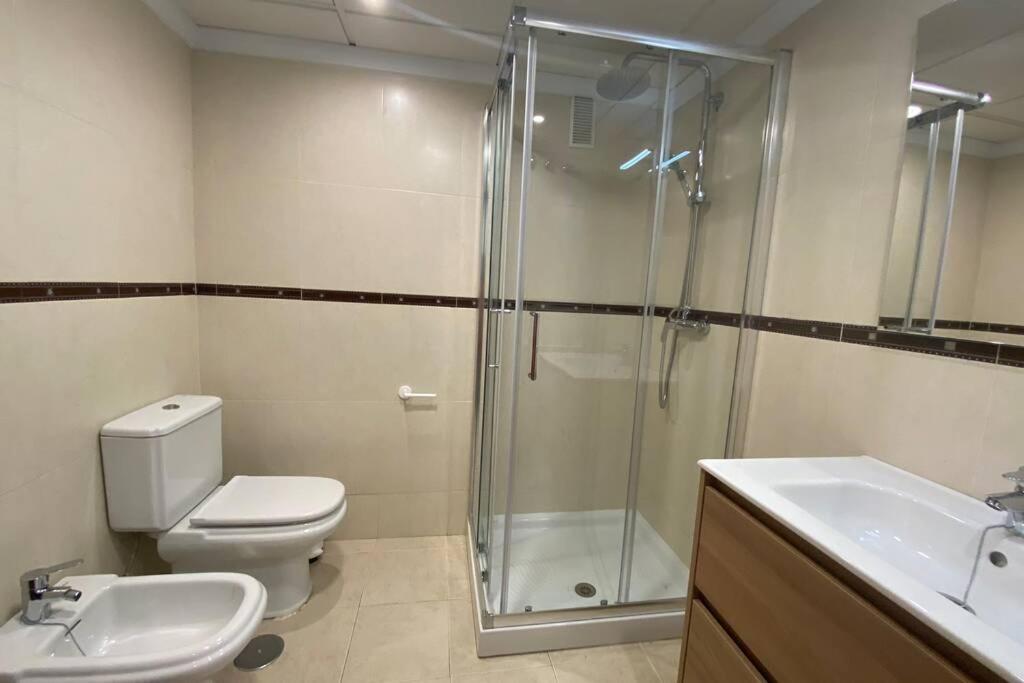 Maravilloso Apartamento En Primera Linea De Playa Con Vistas Al Mar En Caleta De Velez 2 D Exterior foto