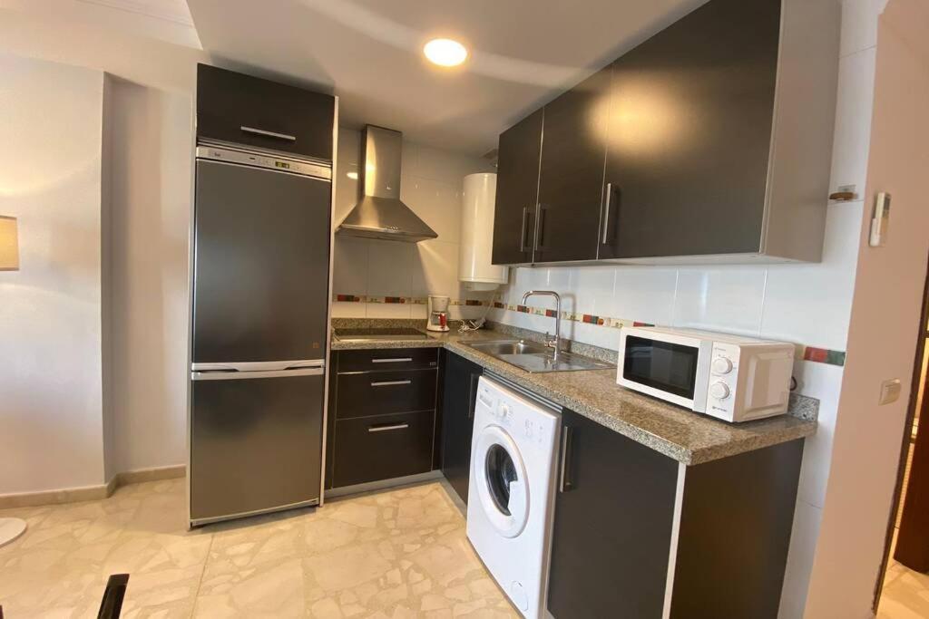 Maravilloso Apartamento En Primera Linea De Playa Con Vistas Al Mar En Caleta De Velez 2 D Exterior foto