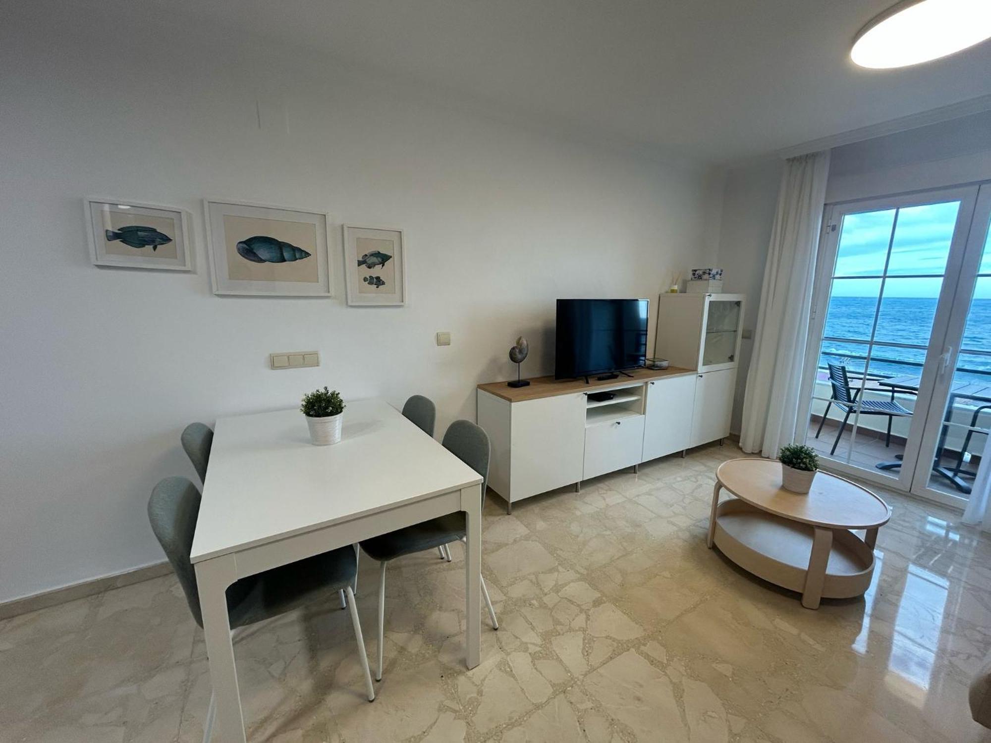 Maravilloso Apartamento En Primera Linea De Playa Con Vistas Al Mar En Caleta De Velez 2 D Exterior foto